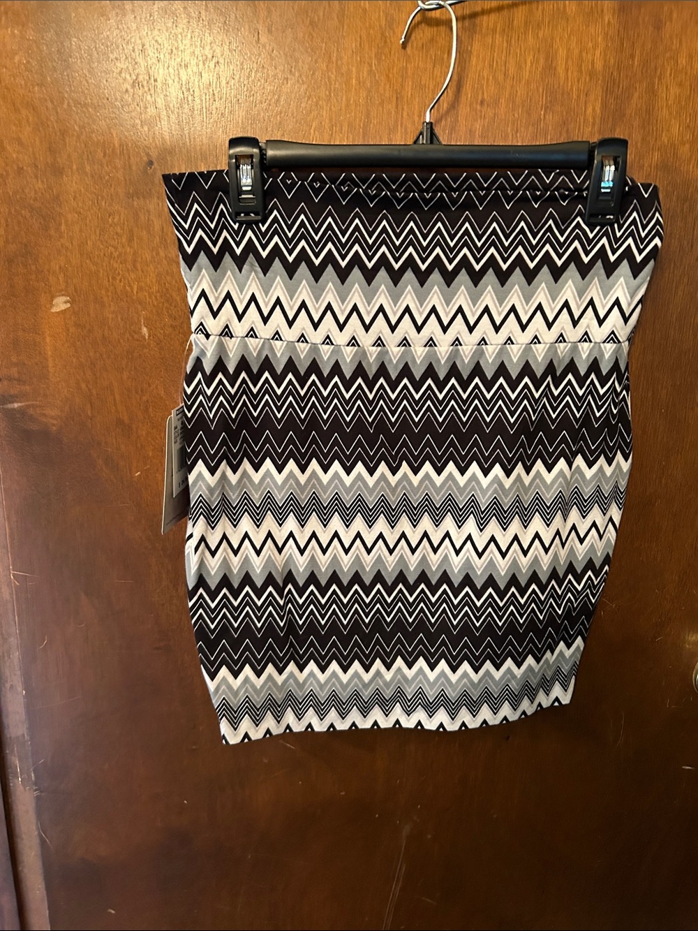 Lily Rose Black and White Chevron Pencil Skirt